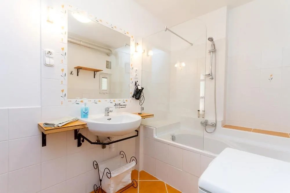 Starlight Haven By Nw Apartment Budapest 0*,